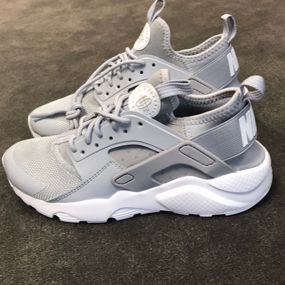nike shoes kids size 4